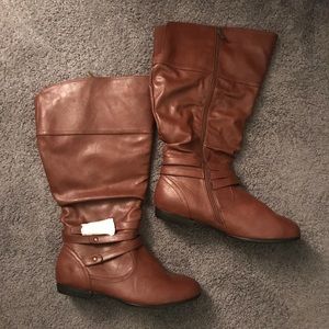 NWOT Wide Calf Boots
